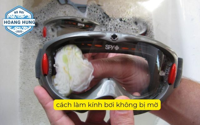 cách làm kính bơi không bị mờ